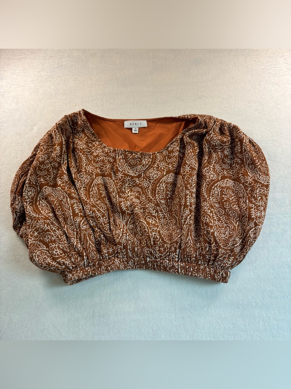 MARBLE Rust Paisley Cropped Puff-Sleeve Top
